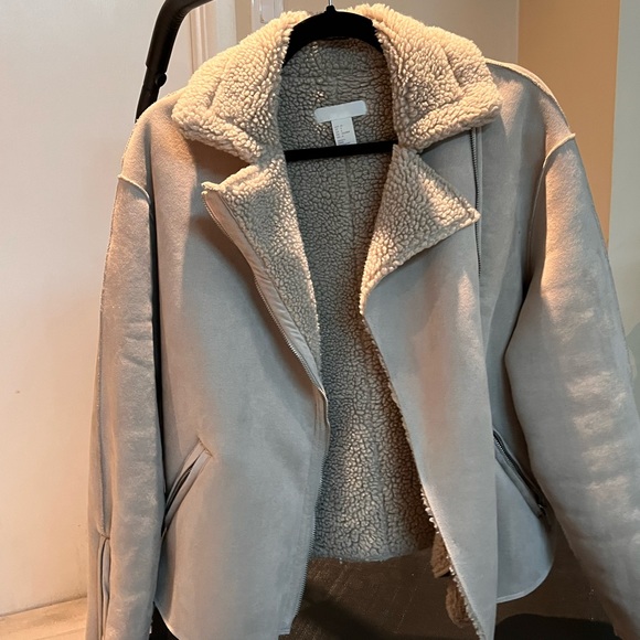 H&M Jacket (fur) - Picture 2 of 3